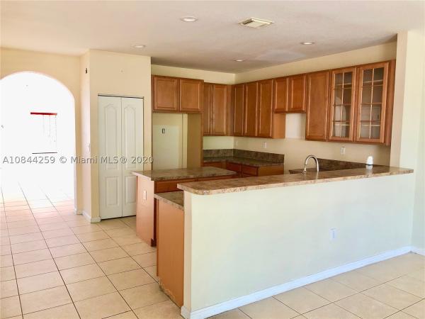 Mandarin Lakes, 27541 SW 139th Pl, Naranja, Florida 33032, image 2