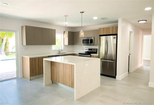Boulevard Estates , 617 NW 30th Ct, Wilton Manors, Florida 33311, image 2