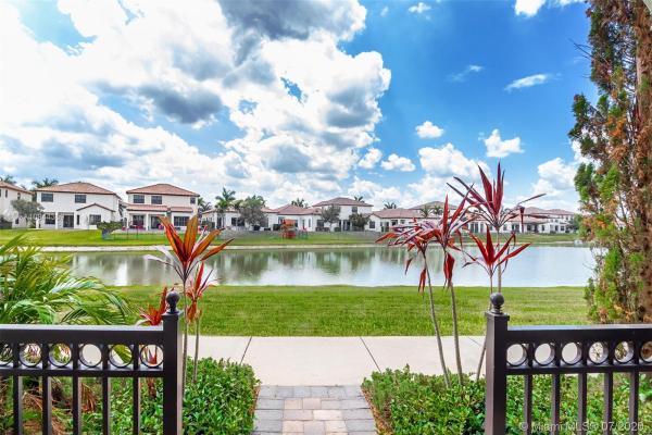 Cascada, 4375 Cascada Cir, Cooper City, Florida 33024, image 2