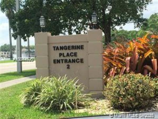 Tangerine Of Pine Island Ridge, 9480 Tangerine Pl #203, Davie, Florida 33324, image 2