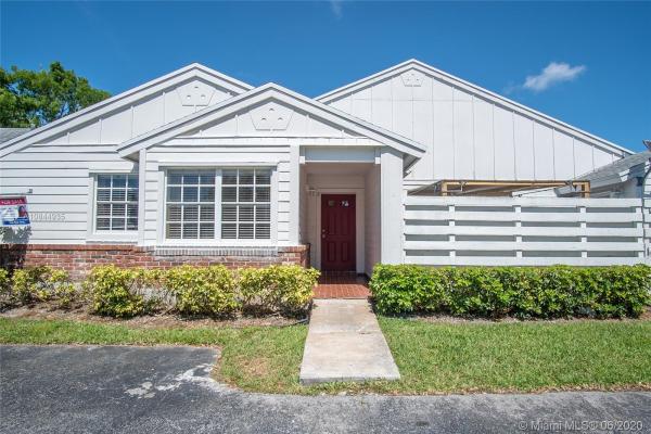 Village Homes At Country Walk, 13756 SW 149th Cir Ln #2-81, Country Walk, Florida 33186, image 2