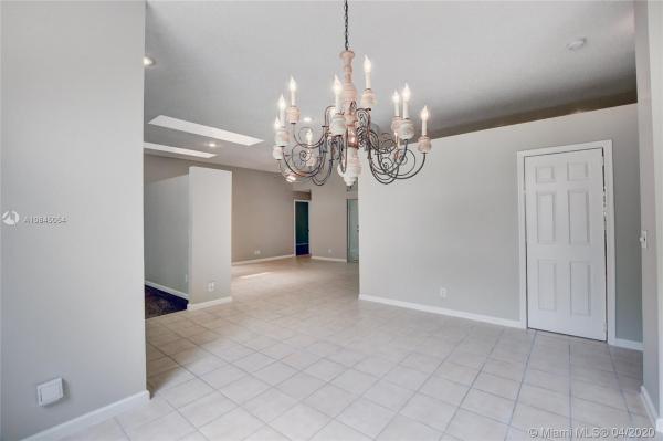 Emerald Forest Of Wellington, 1076 Wild Cherry Ln, Wellington, Florida 33414, image 2