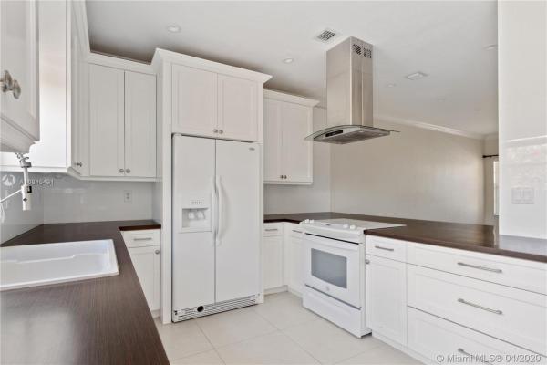 The Waterways At Isles Of Bayshore, 22160 SW 93rd Pl #22160, Cutler Bay, Florida 33190, image 2