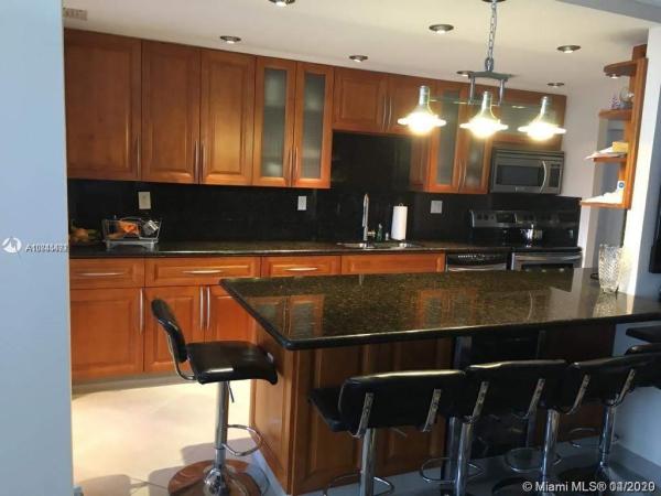 Winston Towers 400, 231 174th St #417, Sunny Isles Beach, Florida 33160, image 2