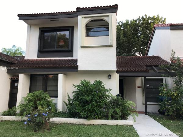 Kenland Court, 12518 SW 94th Ln #12518, The Crossings, Florida 33186, image 2