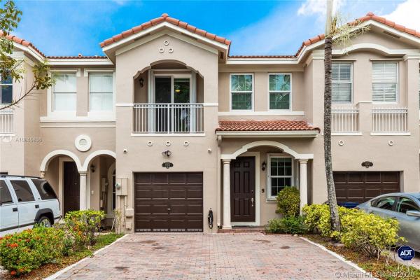 Grand Lakes, 15171 SW 23rd Ln, University Park, Florida 33185, image 2