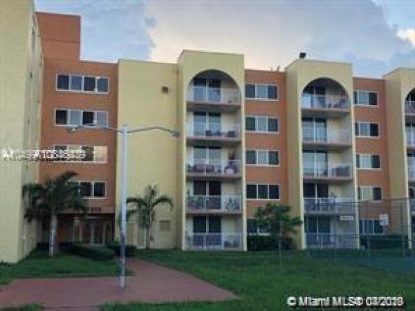 Coral Gate West, 6970 NW 186 St #3406, Hialeah, Florida 33015, image 2