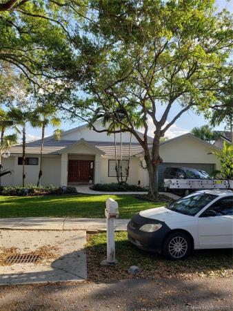 Lake Elizabeth, 8548 Glencairn Ln, Miami Lakes, Florida 33016, image 2