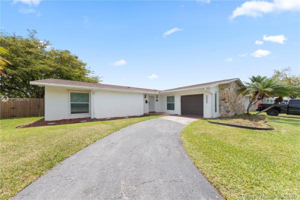 Bel Aire, 18640 SW 92nd Ave, Cutler Bay, Florida 33157, image 2