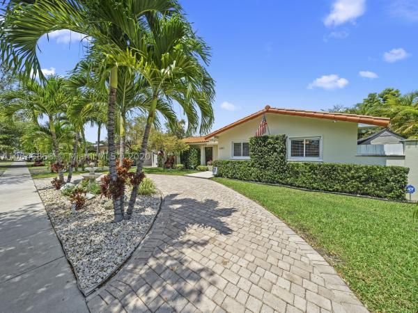Bird South, 6841 SW 48th St, Glenvar Heights, Florida 33155, image 3