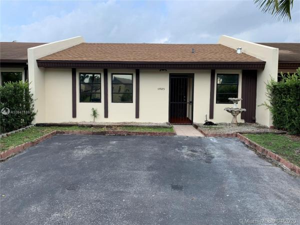 Bent Tree Center, 13983 SW 50th Ter #13983, Kendale Lakes, Florida 33175, image 2