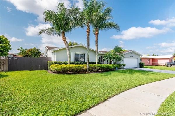 Southland Pines, 10720 SW 172nd St, West Perrine, Florida 33157, image 2
