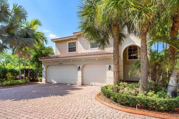 Colony Court, 12491 SW 1st St, Plantation, Florida 33325, image 2