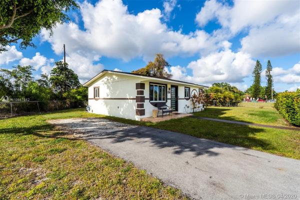 Rainbow Gardens, 15200 Railroad Dr, Miami Gardens, Florida 33054, image 2