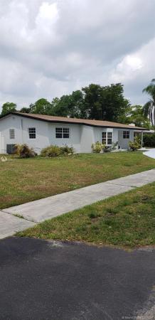 Cutler Ridge, 20600 Jacaranda Rd, Cutler Bay, Florida 33189, image 2