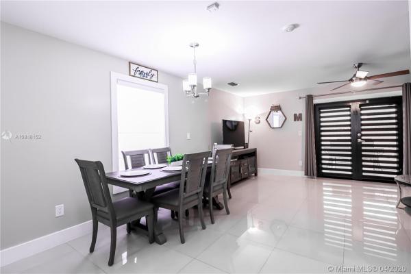 The Park Townhomes, 3608 SW 112th Ave #7-2, University Park, Florida 33165, image 2
