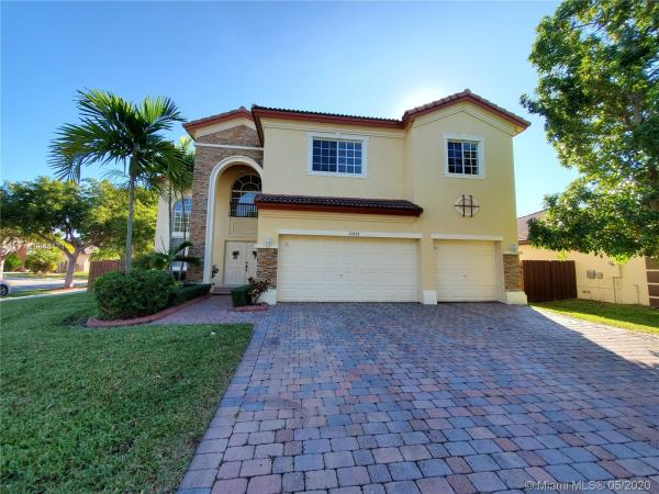 The Breakers At Isles Of Bayshore, 21893 SW 95th Pl, Cutler Bay, Florida 33190, image 2