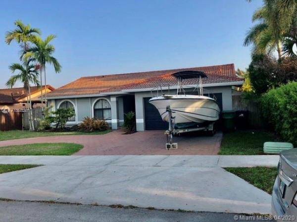 Luz Estela, 14886 SW 174th St, Richmond West, Florida 33187, image 2