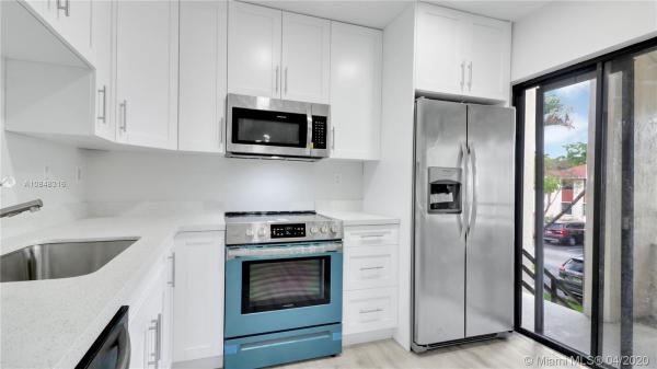 Quatraine, 20310 NE 3rd Ct #6, Ives Estates, Florida 33179, image 2