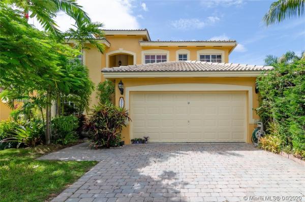 Pelican Bay At Old Cutler Lakes, 8902 SW 208th Ter, Cutler Bay, Florida 33189, image 2