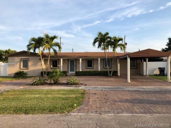 Palmetto Country Club Estates, 9520 SW 165th Ter, Palmetto Estates, Florida 33157, image 2