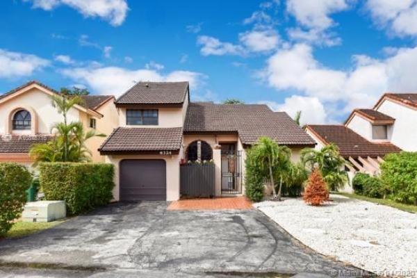 Sunset Harbour, 6324 SW 127th Pl, Kendale Lakes, Florida 33183, image 2