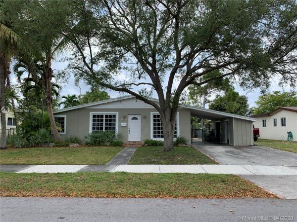 Pine Tree Manor, 9385 Haitian Dr, Cutler Bay, Florida 33189, image 2