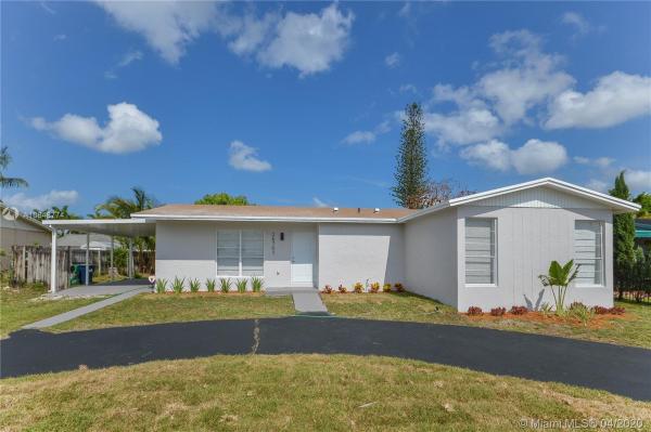 Meadow Wood Manor, 26701 SW 127th Ave, Kendale Lakes, Florida 33032, image 2