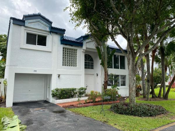 San Simeon, 330 NE 213th St, Ives Estates, Florida 33179, image 2
