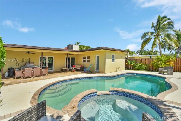 Hollywood Golf Estates, 1308 Funston St, Hollywood, Florida 33019, image 2