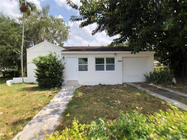 Stephens Manor, 1090 NW 77th St, Gladeview, Florida 33150, image 2