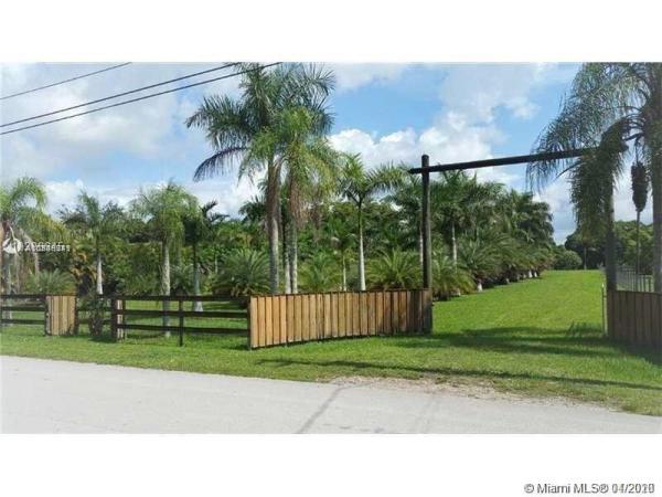 Sunshine Ranches, 14501 Mustang Trl, Southwest Ranches, Florida 33330, image 2