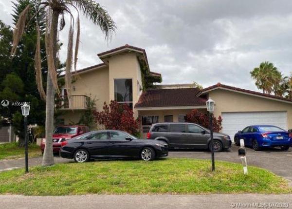 Gables Edge, 5641 SW 58th Ct, South Miami, Florida 33143, image 2