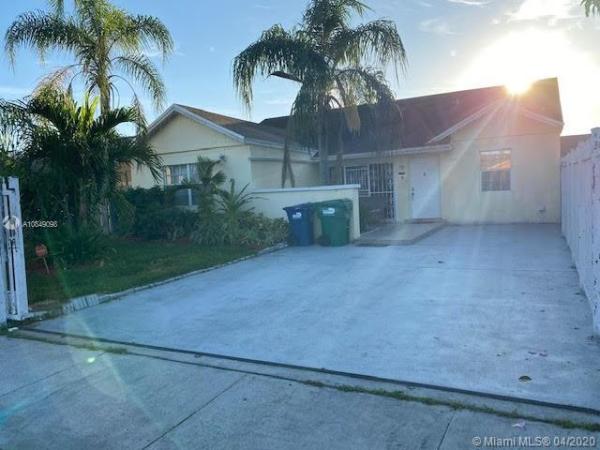 Leslie Patio Homes, 20371 NW 32nd Ct, Miami Gardens, Florida 33056, image 2
