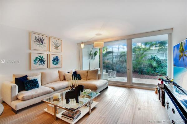 Commodore Club West, 155 Ocean Lane Dr #104, Key Biscayne, Florida 33149, image 2