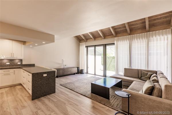 Dadeland Walk, 8055 SW 86th Ter, Kendall, Florida 33143, image 2