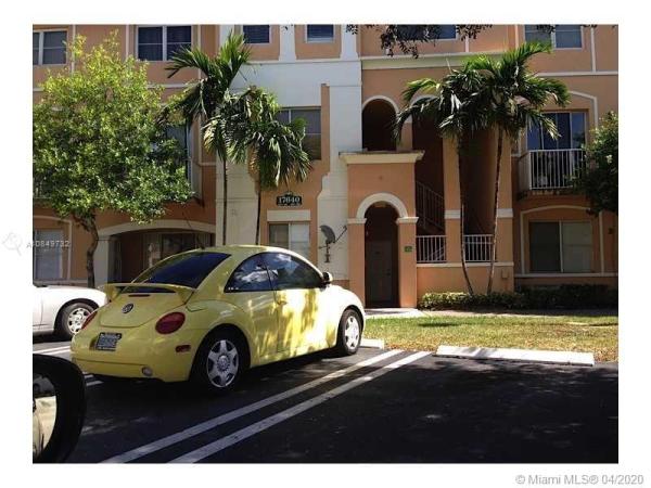 Shoma Homes At Country Club, 17640 NW 73rd Ave #204-19, Hialeah, Florida 33015, image 2