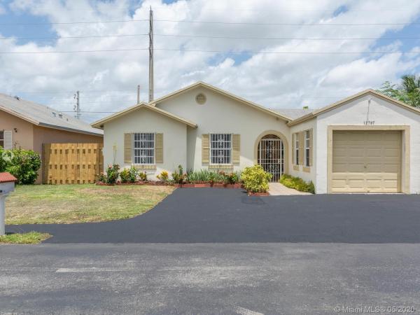 Princetonian By The Park, 12797 SW 248th Ter, Princeton, Florida 33032, image 2