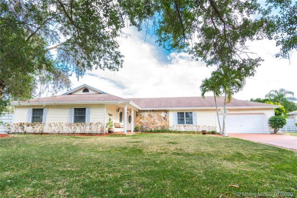 Robin's Run West, 14740 SW 144th Ter, Country Walk, Florida 33196, image 2