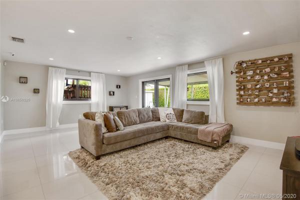 Winston Park, 7434 SW 127th Ct, Kendale Lakes, Florida 33183, image 2