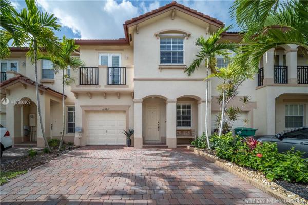 Tuscany Village, 12882 SW 135th St, Three Lakes, Florida 33186, image 2