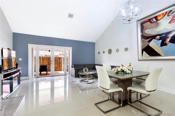 Sunset Harbour, 12894 SW 62nd Ter, Kendale Lakes, Florida 33183, image 2