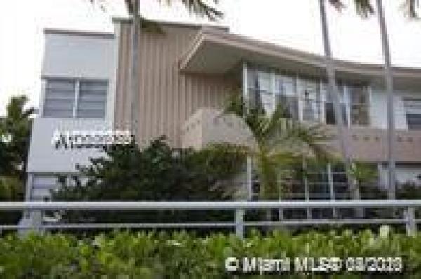 Pine Tree Waterway, 4800 Pine Tree Dr #103, Miami Beach, Florida 33140, image 2