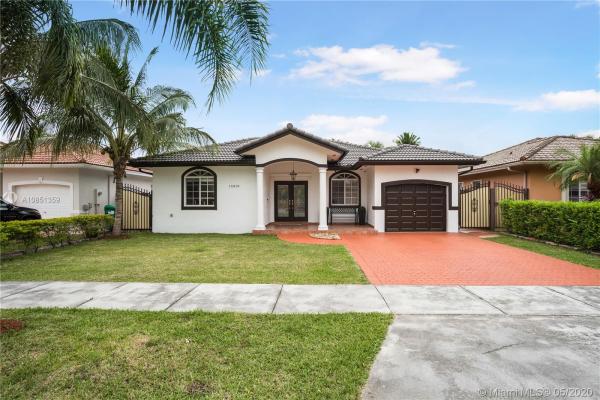 15818 SW 69th Ln, Unincorporated Dade County, Florida 33193, image 2