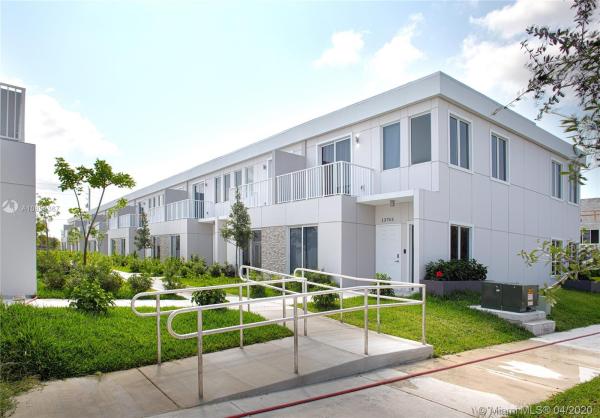 Vittoria Gardens, 13724 SW 259th St, Naranja, Florida 33032, image 2