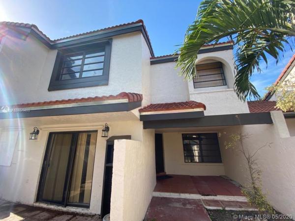 Kenland Court, 12368 SW 94th Ter #12368, The Crossings, Florida 33186, image 2