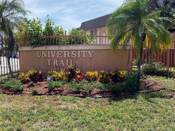University Trail, 840 SW 129th Pl #207, Tamiami, Florida 33184, image 2