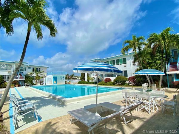The Esquire House, 4720 Pine Tree Dr #5, Miami Beach, Florida 33140, image 2