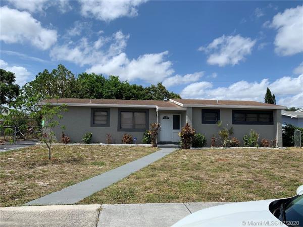 Fleetwood Gardens, 1945 NW 186 St #, Miami Gardens, Florida 33056, image 2