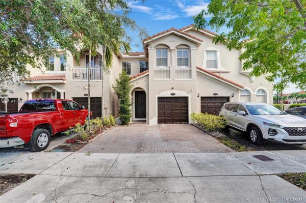 Grand Lakes, 15182 SW 23rd Way, University Park, Florida 33185, image 2